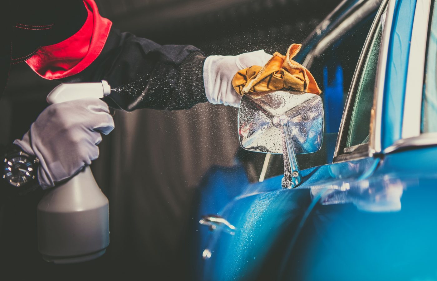 Manual Classic Car Cleaning